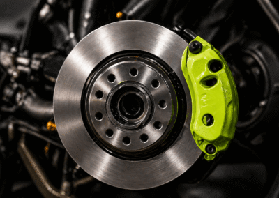 Revisión, Mantenimiento y Reparación Con Los Más Altos Estándares