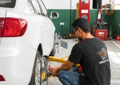 Servicio de alineación profesional carros en Taller Yopal Casanare